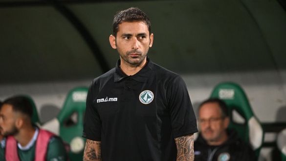 Michele Pazienza tecnico dell'Avellino Michele Pazienza tecnico dell'Avellino