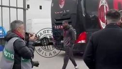 VIDEO, Cremonese-Milan: pullman rossonero arrivato allo ‘Zini’ | PM News