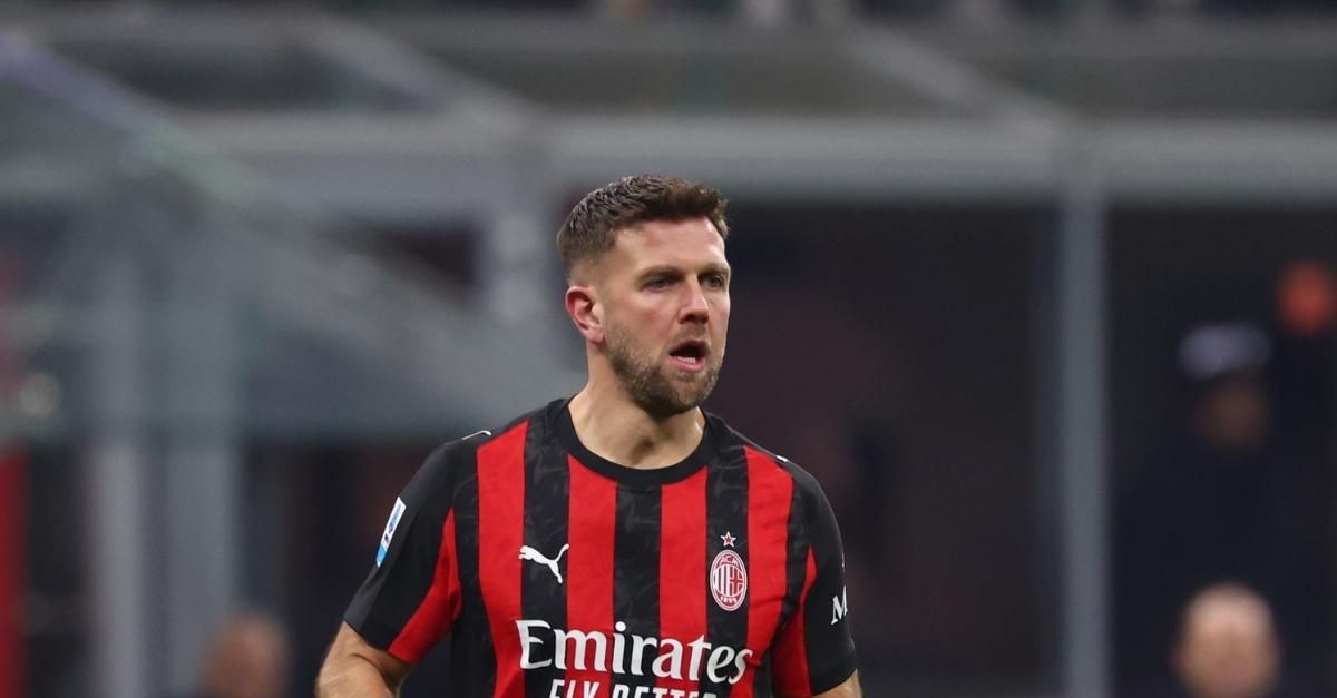 lo 8216step on foot8217 niente rigore al milan si all8217inter quale 232 la differenza video da Pianetamilan.it lo 8216step on foot8217 niente rigore al milan si all8217inter quale 232 la differenza video