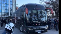 VIDEO – Milan-Monza, pullman rossonero arrivato a ‘San Siro’ | PM News