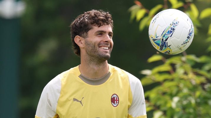 Christian Pulisic, attaccante AC Milan, qui durante una seduta di allenamento con i rossoneri a Milanello