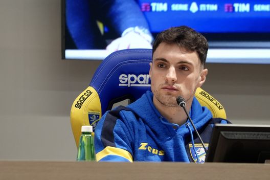 Frosinone, il ds Angelozzi alla presentazione di Seck e Zortea: “Seguiamo Bartesaghi”- immagine 6