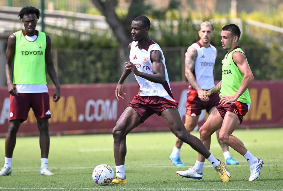 Roma, ripresa degli allenamenti tra palestra e campo: c’è Dybala – FOTO GALLERY - immagine 17