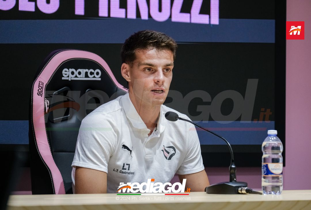 FOTO PALERMO, la presentazione di Niccolò Pierozzi in conferenza (Gallery) - immagine 15