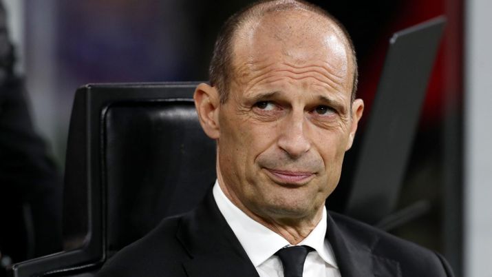 Massimiliano Allegri, allenatore AC Milan, qui durante Milan-Atalanta 2-3 di Serie A