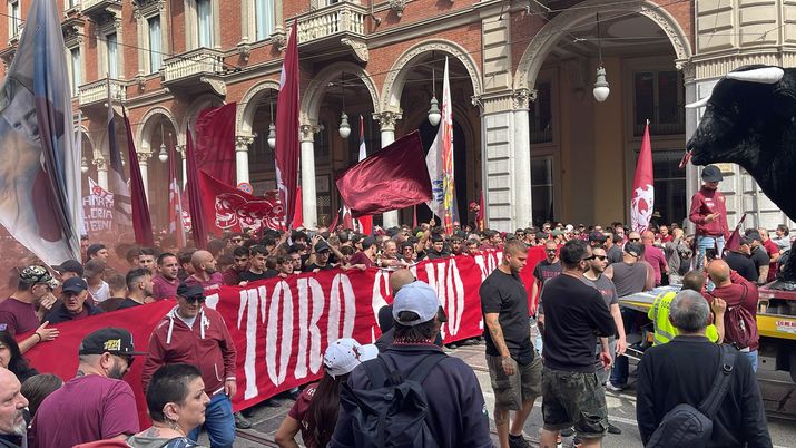 4 maggio, rivivi il Live: la marcia del popolo granata e la cerimonia a Superga - immagine 1