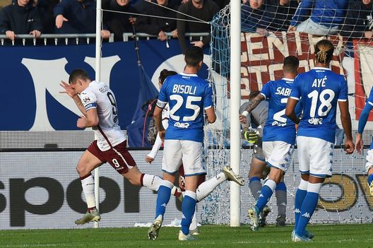 BRESCIA, ITALY - NOVEMBER 09: Andrea Belotti of Torino celebrates after scoring the opening goal from a penalty during the Serie A match between Brescia Calcio and Torino FC at Stadio Mario Rigamonti on November 09, 2019 in Brescia, Italy. (Photo by Tullio M. Puglia/Getty Images)