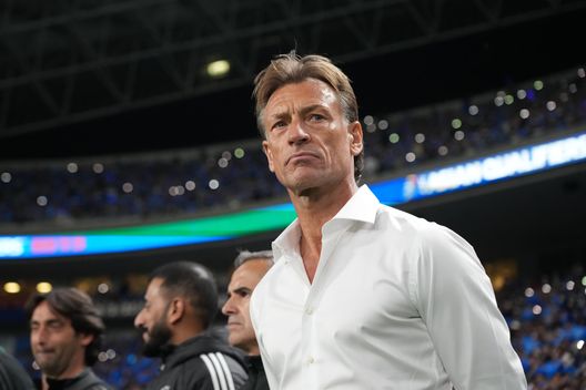 SAITAMA, JAPAN - MARCH 25: Head coach Herve Renard of Saudi Arabia looks on during the FIFA World Cup qualifier Asian third round Group C match between Japan and Saudi Arabia at Saitama Stadium on March 25, 2025 in Saitama, Japan. (Photo by Koji Watanabe/Getty Images)