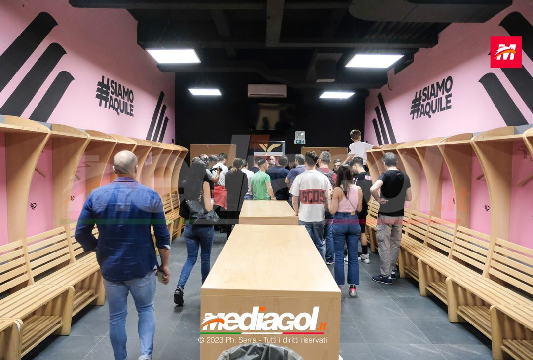 FOTO PALERMO, i tifosi rosanero in tour allo stadio ‘Renzo Barbera’ (GALLERY) - immagine 8