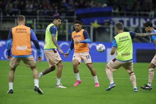 Inter-Torino, le ultime dai campi: squadre in campo per il riscaldamento- immagine 2