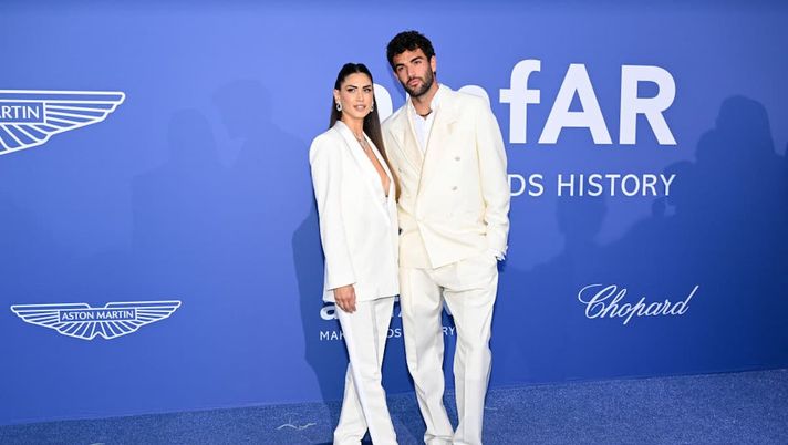 Berrettini-Satta, look total white di coppia per la serata amFar a Cannes - immagine 1