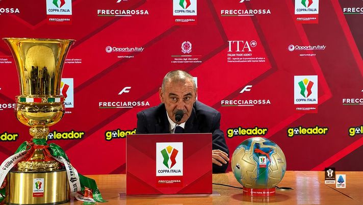 Sarri: “Crederci alla follia. Formazione? Ho 9 dubbi dopo la partita del cazzo di sabato” - immagine 1