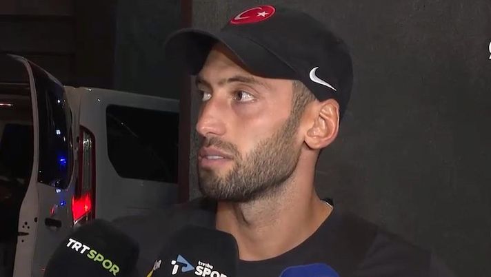 Calhanoglu: “Sogno di battere record presenze con la Turchia e una stagione senza infortuni” Calhanoglu: “Sogno di battere record presenze con la Turchia e una stagione senza infortuni” - immagine 1