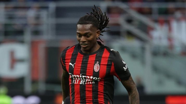 Milan, i fischi di Leao: segnali verso la cessione estiva. Numeri e costo