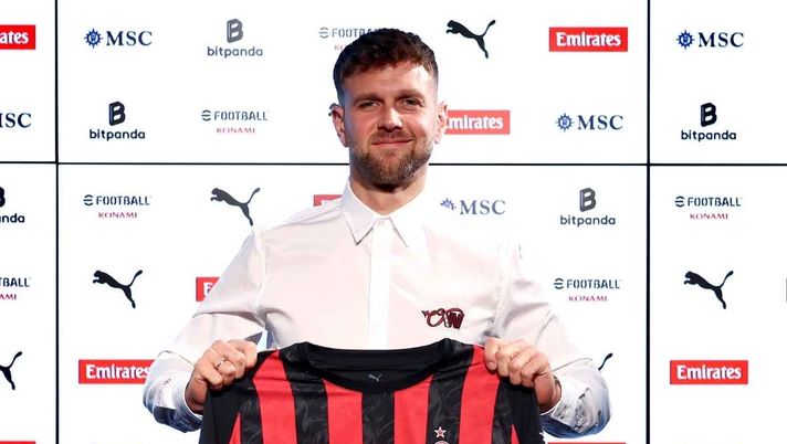 Il Milan ufficializza il colpo Fullkrug: numero di maglia e formula