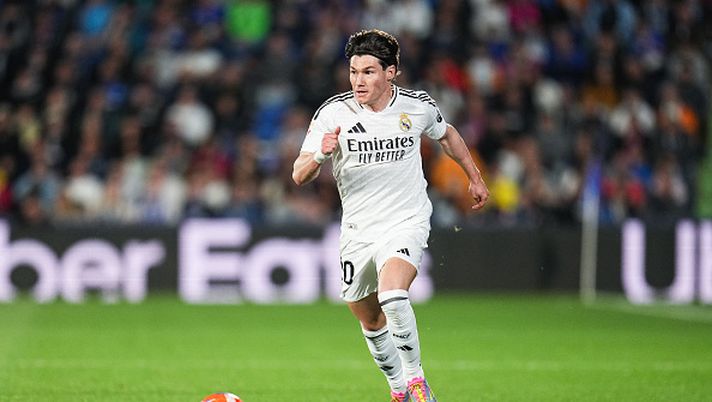 GETAFE, SPAIN - APRIL 23: Fran Garcia of Real Madrid run with the ball during the LaLiga match between Getafe CF and Real Madrid CF at Coliseum Alfonso Perez on April 23, 2025 in Getafe, Spain. (Photo by Aitor Alcalde/Getty Images) Milan
