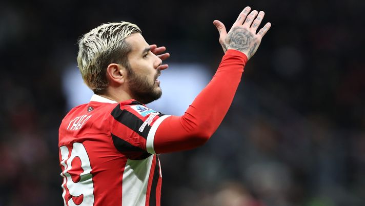 MILAN, ITALY - MARCH 15: Theo Hernandez of AC Milan reacts during the Serie A match between AC Milan and Como 1907 at Stadio Giuseppe Meazza on March 15, 2025 in Milan, Italy. (Photo by Marco Luzzani/Getty Images)  Theo Facchetti