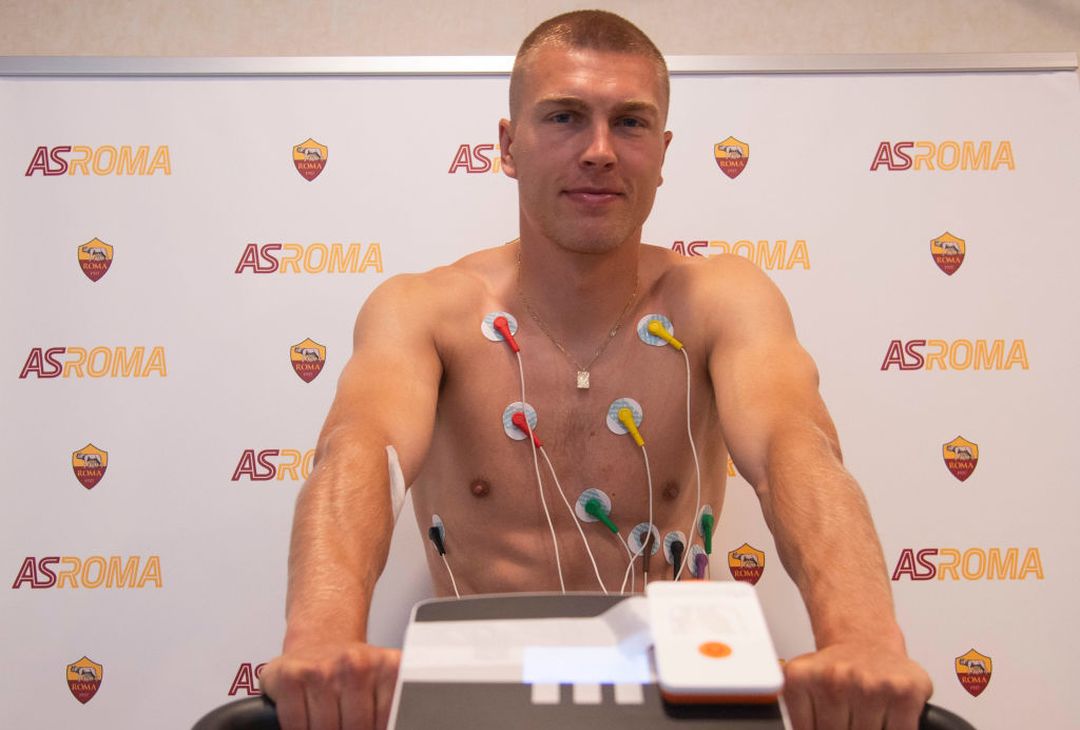 Roma, le prime immagini di Kristensen con la maglia giallorossa – FOTO GALLERY - immagine 16