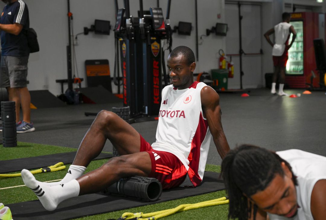 Roma, continua il ritiro: scarico dopo l’amichevole contro il Latina – FOTO GALLERY - immagine 7