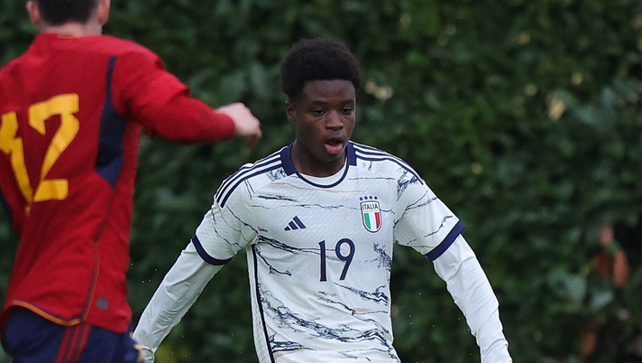 Alphadjo Cissè (talento del Verona), possibile obiettivo di calciomercato del Milan | (Getty Images) Calciomercato Milan, il piano futuro di Cissé: prestito o prima squadra?