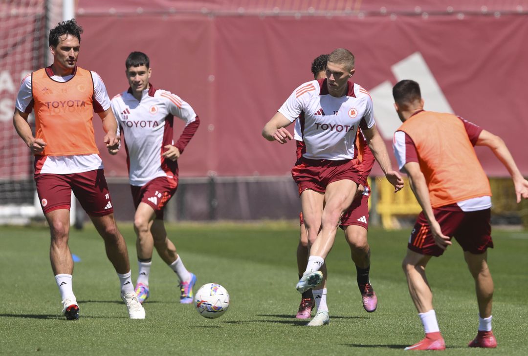 Trigoria, l’allenamento in vista di Inter-Roma – FOTO GALLERY - immagine 12