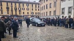 VIDEO / Folla ai funerali di Emanuela Perinetti a Milano