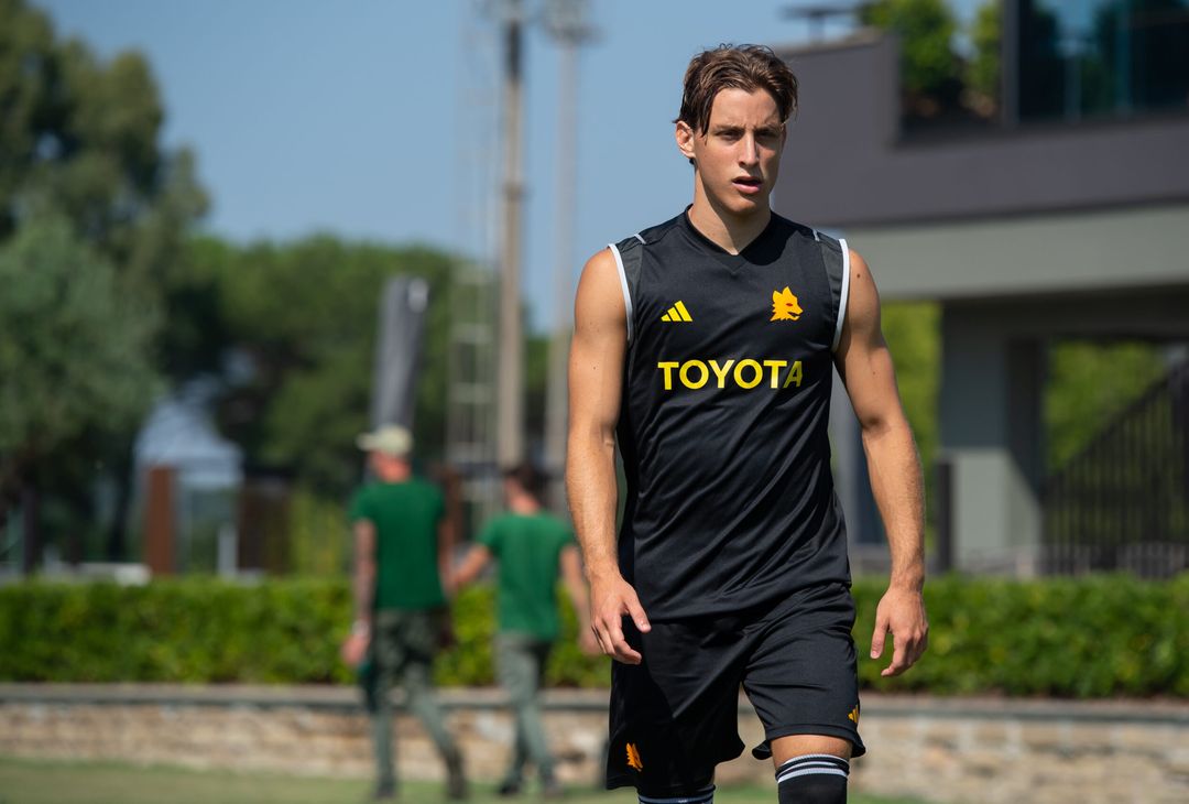 La Roma torna ad allenarsi in vista della sfida contro il Verona – FOTO GALLERY - immagine 27