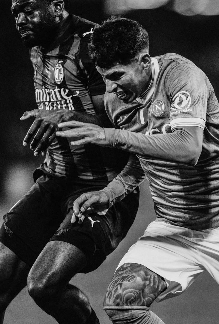 Spavalderia in bianco e nero per Napoli-Milan: scontro tra stelle! – LE FOTO - immagine 4