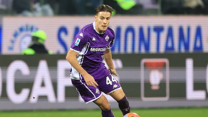 FLORENCE, ITALY - JANUARY 4: Nicolo' Fagioli of ACF Fiorentina in action during the Serie A match between ACF Fiorentina and US Cremonese at Artemio Franchi on January 4, 2026 in Florence, Italy. (Photo by Gabriele Maltinti/Getty Images) Vanoli ha ritrovato il vero Fagioli: ora è il metronomo viola - immagine 1