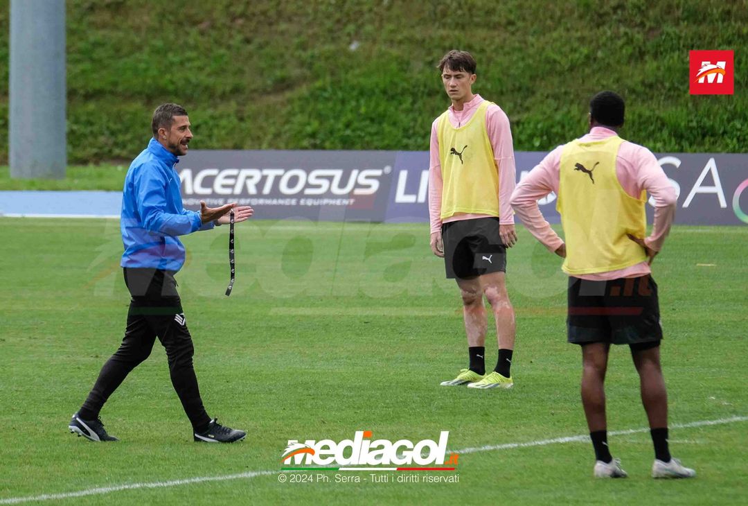 FOTO Ritiro Palermo, gli scatti della seduta mattutina dei rosanero (Gallery) - immagine 33