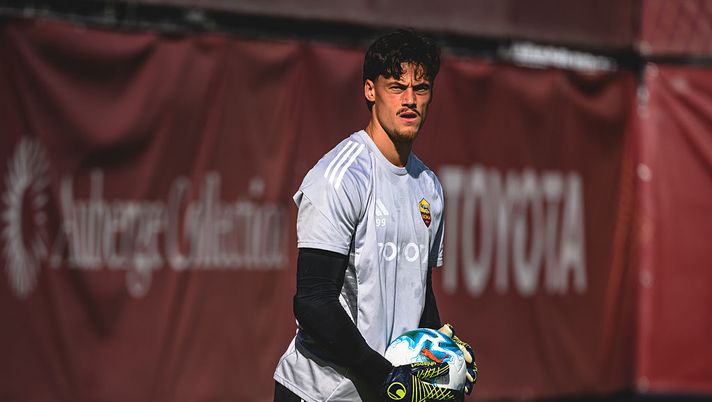 Getty Images Svilar: “È stata dura fare il secondo. Non ho mai pensato di lasciare la Roma” - immagine 1