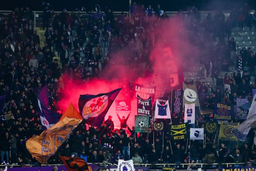 Sugli spalti il gemellaggio ungherese: una marea viola a Budapest- immagine 2