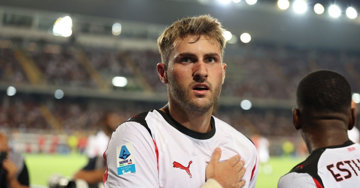 Milan, Ventola: “Gimenez è di più di quello che stiamo vedendo” Milan, Ventola: “Gimenez è di più di quello che stiamo vedendo”