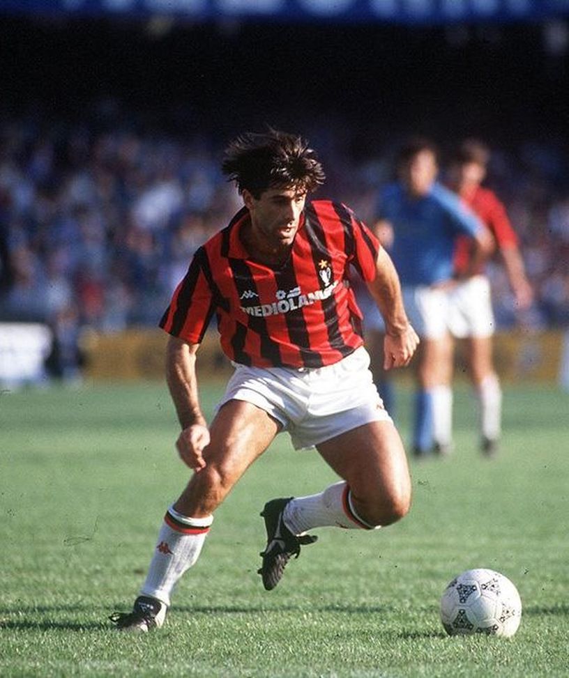 Evani racconta: “Con Arrigo Sacchi sembravamo tutti più bravi” (Foto tratta da profilo X @acmilan)  Evani racconta: “Con Arrigo Sacchi sembravamo tutti più bravi”