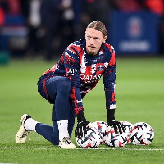 PSG: chi è Safonov, il portiere russo schierato al posto di Donnarumma?- immagine 2
