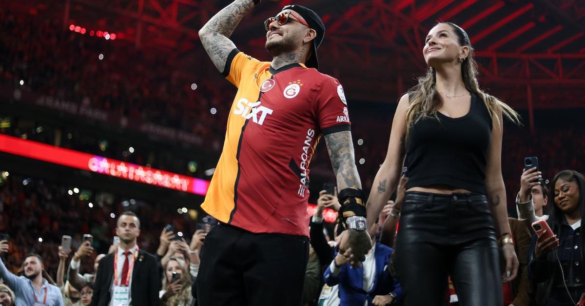 Mauro Icardi manda un messaggio pesante agli haters: “Dopo sette mesi senza calcio ecco…”