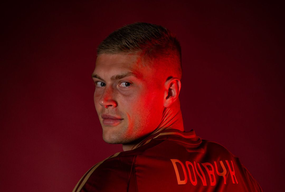 Roma, le prime immagini di Dovbyk con la maglia giallorossa – FOTO GALLERY- immagine 1