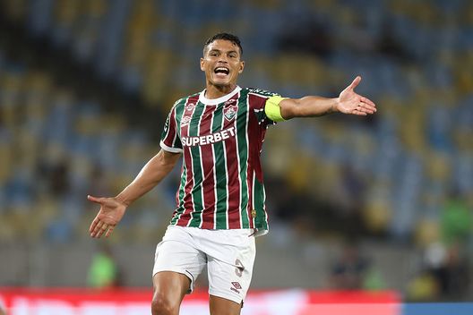 Rio de Janeiro, Brasile - 23 luglio 2025: Thiago Silva durante la partita tra Fluminense e Cruzeiro. (Foto di Lucas Figueiredo/Getty Images) Fluminense-Gremio, la situazione delle due squadre prima della partita- immagine 2