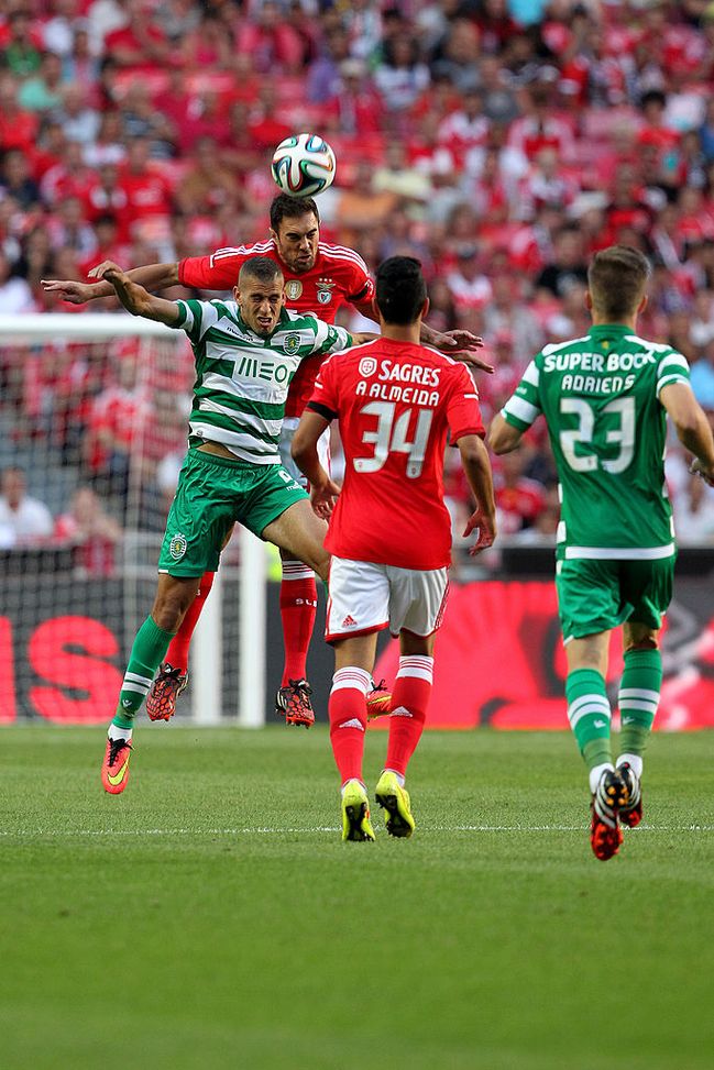 Un momento di uno dei precedenti match fra le due squadre. (Photo by Carlos Rodrigues/Getty Images). Benfica-Sporting Lisbona: il pronostico di DDD- immagine 5