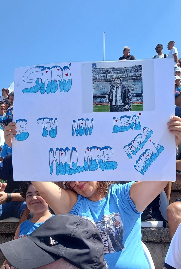 GALLERY I tifosi fanno sentire la loro vicinanza con vari striscioni: i più belli- immagine 1