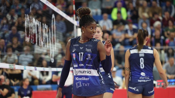 Sylla: “Ho sofferto di bulimia. Che rabbia le file per la cittadinanza. Ma chi se ne frega…” - immagine 1