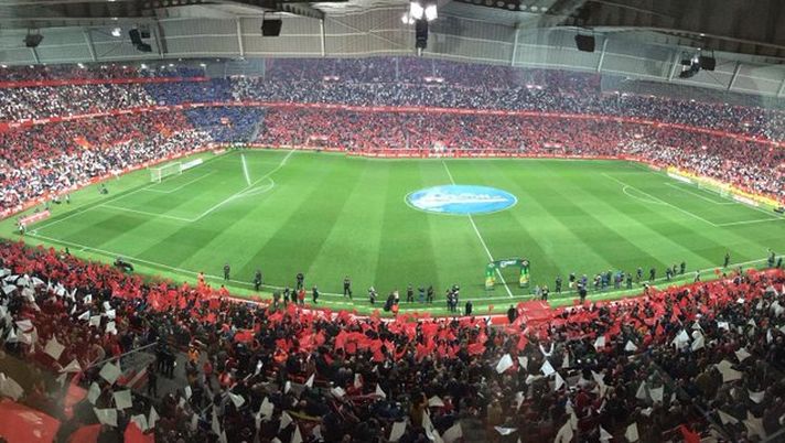 Gijon, lo stadio El Molinon quando è vestito a festa per il derby Spagna, rissa in una partita tra squadre Under16: episodio vergognoso - immagine 1