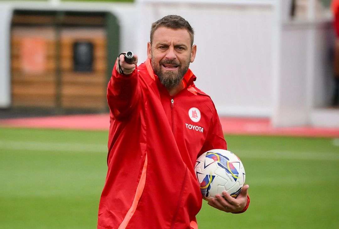 Ritiro Roma, Dovbyk scalda i motori: le indicazioni di De Rossi – FOTO GALLERY - immagine 62