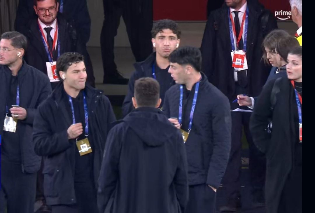 Gli azzurri sbarcano al Da Luz! L’arrivo e la ricognizione del Napoli – FOTOGALLERY - immagine 6