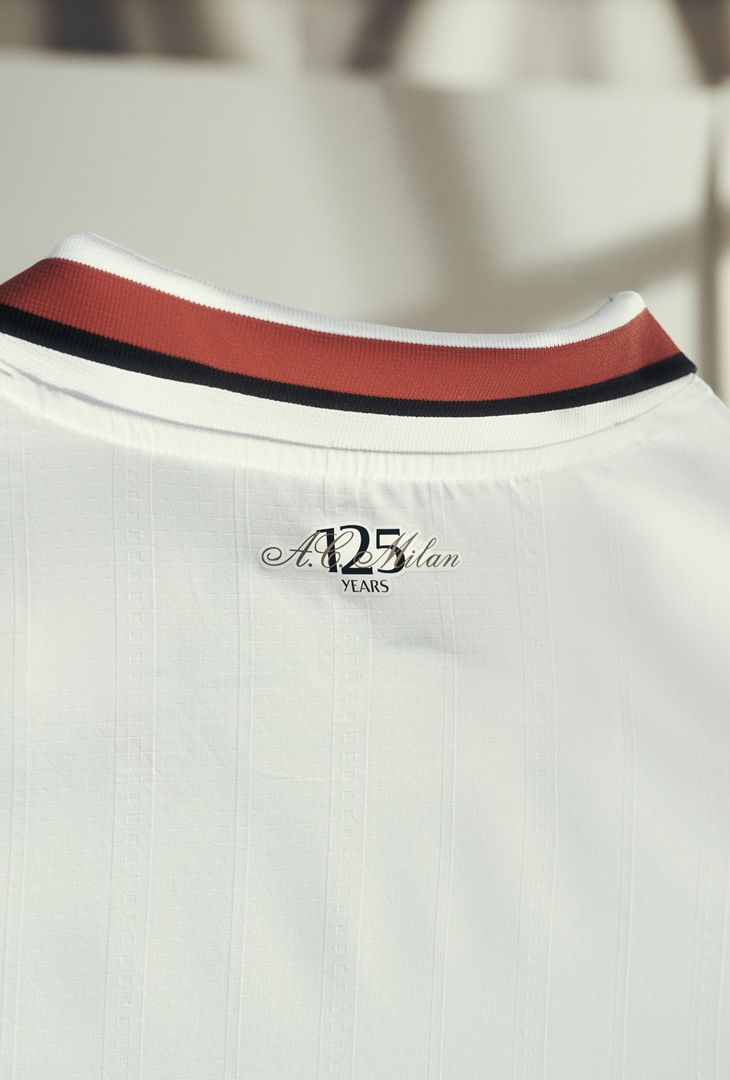 Nuova seconda maglia AC Milan 2024-2025 PUMA