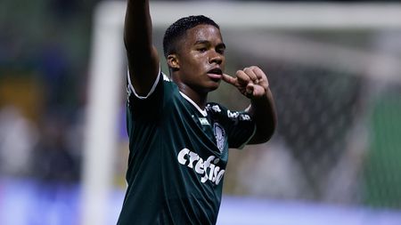 SAO PAULO, BRAZIL - NOVEMBER 02: Endrick of Palmeiras celebrates after scoring the fourth goal of his team during a match between Palmeiras and Fortaleza as part of Brasileirao Series A 2022 at Allianz Parque on November 02, 2022 in Sao Paulo, Brazil. (Photo by Alexandre Schneider/Getty Images)