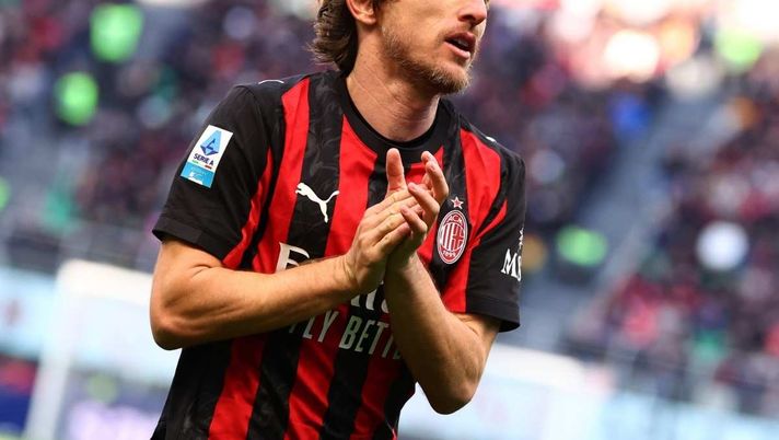 Modric: 'Milanista per Boban, eroe della mia infanzia. Mio papà mi regalò la tuta del Milan'