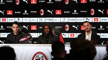 CAIRATE, ITALY - FEBRUARY 06: (R-L) AC Milan Senior Advisor to Ownership Zlatan Ibrahimovic and AC Milan new signings Warren Bondo and Riccardo Sottil attend press conference at Milanello on February 06, 2025 in Cairate, Italy. (Photo by Sara Cavallini/AC Milan via Getty Images) Milan Sottil
