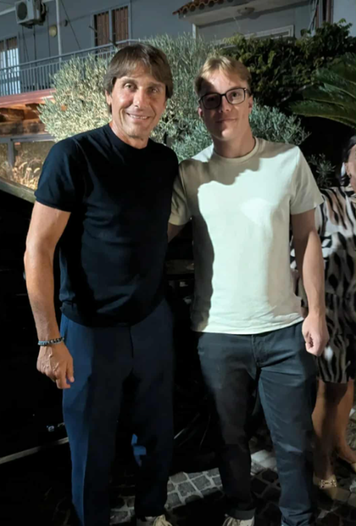 Conte, tra scaramanzia e voglia di vivere la città: ecco dove è stato ieri – GALLERY - immagine 3