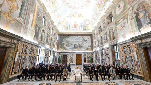 papa-leone-xiv-tifo-roma-giornalisti-udienza-napoli-scudetto-vaticano